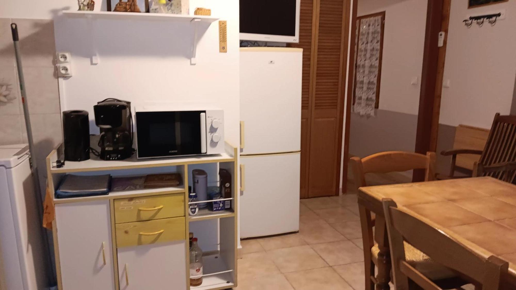 Gite La Lanterne Transition Ecologique Avec Borne De Recharge 7Kw Site Sous Video Protection Nalzen Екстер'єр фото